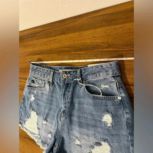 Kancan Women’s Renee High Rise Medium Wash Denim Distressed Boho Shorts Size 7 - Picture 8 of 15